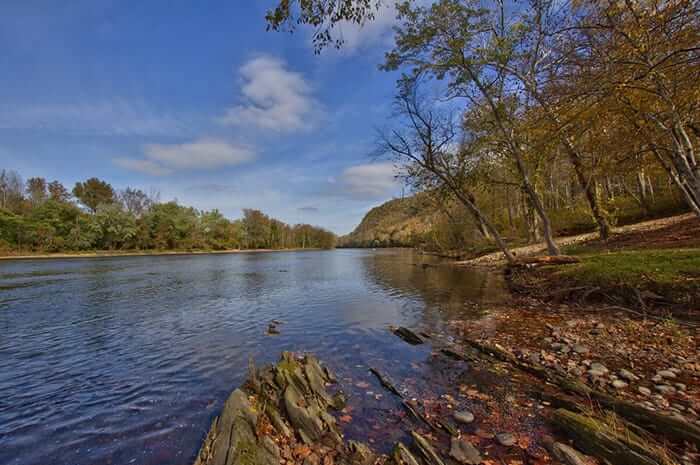 James River Log Home and Retreat